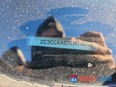 Zdjęcie 12 z 12 samochodu: 2020 CHRYSLER 300 TOURING VIN:2C3CCAAG2LH115760 - miniatura