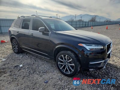 Czwarte zdjęcie samochodu z boku: 2016 VOLVO XC90 T6 VIN:YV4A22PK4G1075531 - miniatura