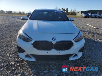 Piąte zdjęcie samochodu w środku: 2022 BMW 228XI VIN:WBA73AK0XN7K54304 - miniatura