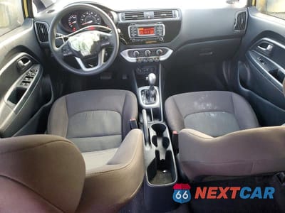 Zdjęcie 8 z 11 samochodu: 2016 KIA RIO LX VIN:KNADM4A34G6696498 - miniatura