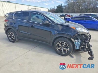 Czwarte zdjęcie samochodu z boku: 2021 KIA SPORTAGE LX VIN:KNDPM3AC2M7863876 - miniatura