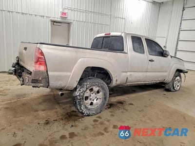 Trzecie zdjęcie samochodu z tyłu: 2008 TOYOTA TACOMA PRERUNNER ACCESS CAB VIN:5TETU62N68Z588561 - miniatura