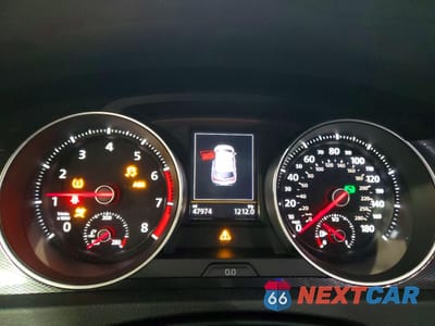 Zdjęcie 9 z 13 samochodu: 2016 VOLKSWAGEN GTI S VIN:3VW4T7AUXGM021770 - miniatura