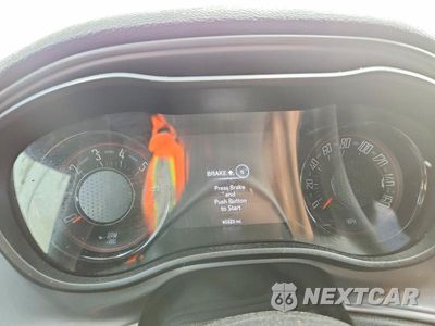 Zdjęcie 9 z 11 samochodu: 2023 DODGE CHALLENGER SXT VIN:2C3CDZAGXPH637828 - miniatura
