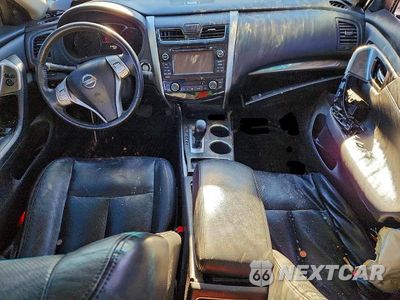 Zdjęcie 8 z 12 samochodu: 2015 NISSAN ALTIMA 2.5 VIN:1N4AL3AP9FN360345 - miniatura