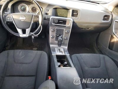 Zdjęcie 8 z 11 samochodu: 2012 VOLVO S60 VIN:YV1622FS3C2112318 - miniatura