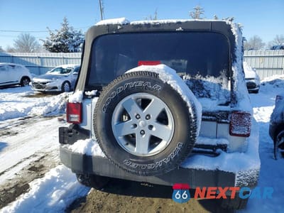 Zdjęcie 6 z 11 samochodu: 2011 JEEP WRANGLER UNLIMITED SPORT VIN:1J4BA3H16BL579415 - miniatura