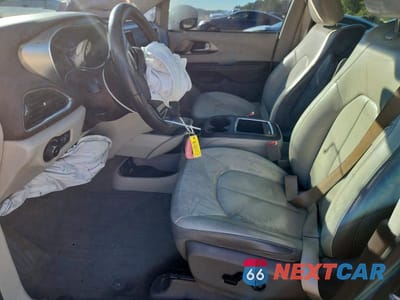 Zdjęcie 7 z 12 samochodu: 2018 CHRYSLER PACIFICA TOURING L PLUS VIN:2C4RC1EG2JR293448 - miniatura