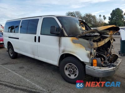 Czwarte zdjęcie samochodu z boku: 2014 GMC SAVANA G3500 LT VIN:1GJZ71FG5E1138267 - miniatura