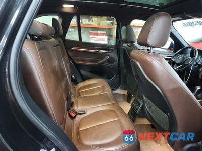 Zdjęcie 11 z 13 samochodu: 2018 BMW X1 XDRIVE28I VIN:WBXHT3C31J5F92200 - miniatura