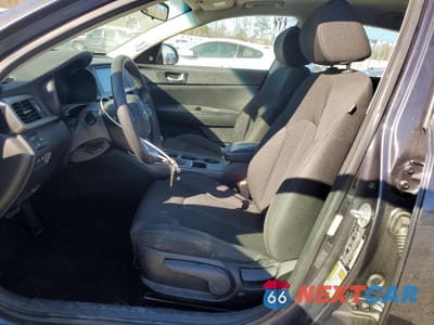 Zdjęcie 7 z 14 samochodu: 2019 KIA OPTIMA LX VIN:5XXGT4L3XKG284662 - miniatura