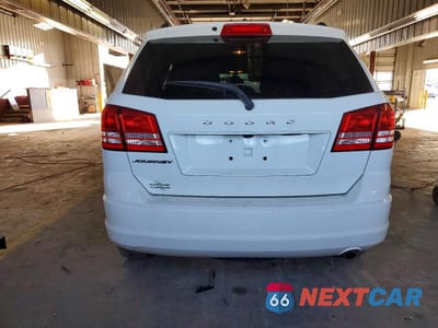 Zdjęcie 6 z 12 samochodu: 2018 DODGE JOURNEY SE VIN:3C4PDCAB3JT385112 - miniatura