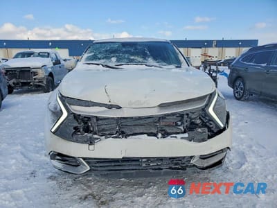 Piąte zdjęcie samochodu w środku: 2024 KIA SPORTAGE LX VIN:KNDPU3DFXR7224030 - miniatura