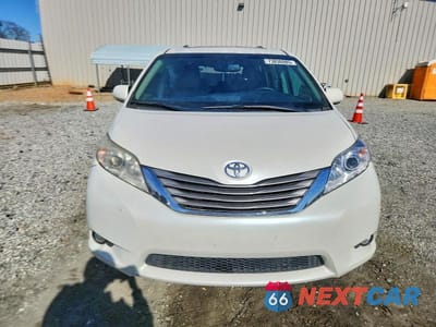 Piąte zdjęcie samochodu w środku: 2017 TOYOTA SIENNA VIN:5TDYZ3DC0HS839203 - miniatura