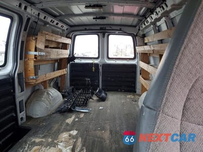 Zdjęcie 10 z 13 samochodu: 2017 GMC SAVANA 2500 UTILITY / SERVICE VAN VIN:1GTW7AFF6H1915013 - miniatura