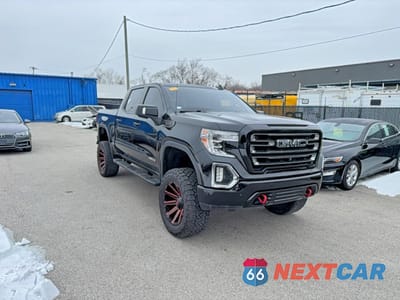 2019 GMC SIERRA K1500 AT4 1GTP9EEL8KZ167760 - główne zdjęcie licytacji z USA - miniatura