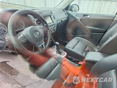 Zdjęcie 8 z 14 samochodu: 2015 VOLKSWAGEN TIGUAN S VIN:WVGBV7AX1FW517260 - miniatura