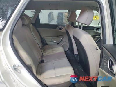 Zdjęcie 11 z 12 samochodu: 2020 KIA SOUL LX VIN:KNDJ23AU2L7064943 - miniatura