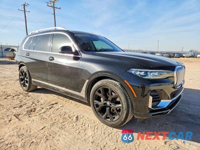 Czwarte zdjęcie samochodu z boku: 2022 BMW X7 XDRIVE40I VIN:5UXCW2C07N9M85919 - miniatura