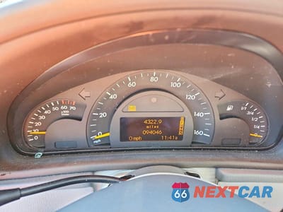 Zdjęcie 9 z 11 samochodu: 2003 MERCEDES-BENZ C 240 4MATIC VIN:WDBRF81J03F389511 - miniatura