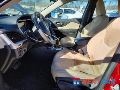 Zdjęcie 7 z 12 samochodu: 2015 JEEP CHEROKEE SPORT VIN:1C4PJMAB4FW523076 - miniatura
