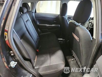 Zdjęcie 11 z 13 samochodu: 2012 MITSUBISHI OUTLANDER SPORT SE VIN:JA4AR4AU8CZ001510 - miniatura