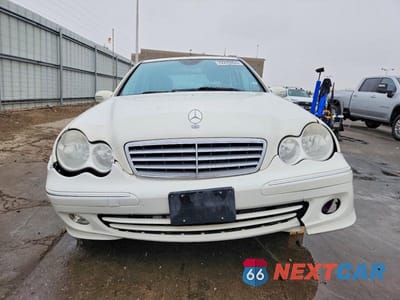 Piąte zdjęcie samochodu w środku: 2005 MERCEDES-BENZ C 240 4MATIC VIN:WDBRF81J25F644498 - miniatura