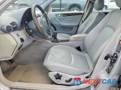 Zdjęcie 7 z 11 samochodu: 2002 MERCEDES-BENZ C 240 VIN:WDBRF61J72F266579 - miniatura