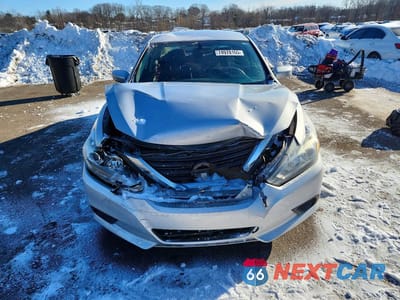 Piąte zdjęcie samochodu w środku: 2017 NISS ALTIMA 2.5 S VIN:1N4AL3AP2HC294204 - miniatura