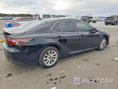 Trzecie zdjęcie samochodu z tyłu: 2021 TOYOTA CAMRY LE VIN:4T1C11AK6MU581627 - miniatura