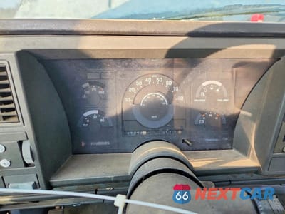 Zdjęcie 9 z 11 samochodu: 1990 GMC SIERRA K1500 VIN:1GTDK14K5LZ511426 - miniatura