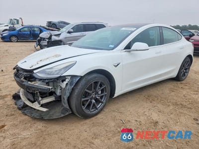 2018 TESLA MODEL 3 5YJ3E1EA9JF051893 - główne zdjęcie licytacji z USA - miniatura