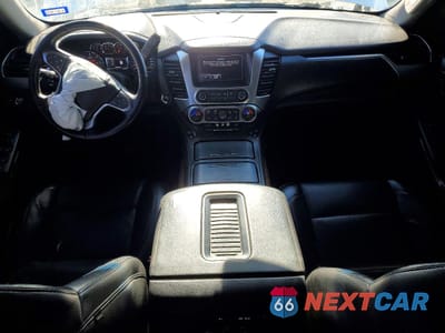 Zdjęcie 8 z 13 samochodu: 2018 CHEVROLET SUBURBAN C1500 PREMIER VIN:1GNSCJKC2JR201528 - miniatura