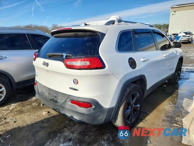 Trzecie zdjęcie samochodu z tyłu: 2015 JEEP CHEROKEE LATITUDE VIN:1C4PJMCB0FW636083 - miniatura
