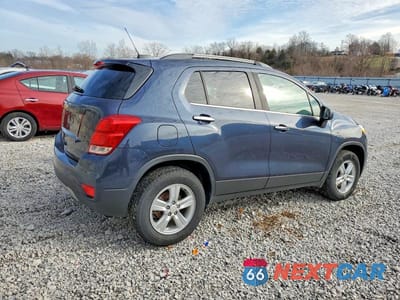 Trzecie zdjęcie samochodu z tyłu: 2018 CHEVROLET TRAX 1LT VIN:3GNCJPSB2JL155047 - miniatura