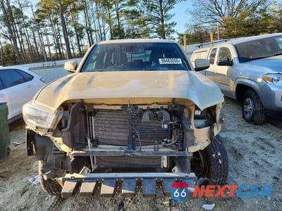 Piąte zdjęcie samochodu w środku: 2018 TOYOTA TACOMA DOUBLE CAB VIN:3TMDZ5BN9JM038905 - miniatura