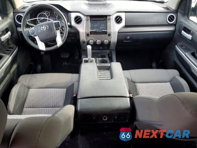 Zdjęcie 8 z 12 samochodu: 2016 TOYOTA TUNDRA VIN:5TFDW5F1XGX565175 - miniatura