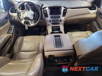 Zdjęcie 8 z 13 samochodu: 2016 GMC YUKON SLT VIN:1GKS2BKC5GR308815 - miniatura