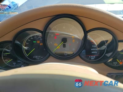 Zdjęcie 9 z 12 samochodu: 2014 PORSCHE PANAMERA S HYBRID VIN:WP0AD2A75EL044257 - miniatura