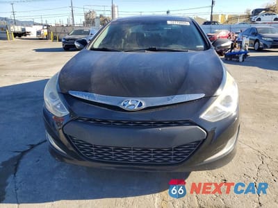 Piąte zdjęcie samochodu w środku: 2013 HYUNDAI SONATA HYBRID LIMITED VIN:KMHEC4A48DA076762 - miniatura