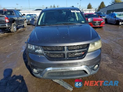 Piąte zdjęcie samochodu w środku: 2018 DODGE JOURNEY CROSSROAD VIN:3C4PDDGG9JT491587 - miniatura