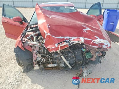 Zdjęcie 11 z 13 samochodu: 2019 VOLVO S60 T6 MOMENTUM VIN:7JRA22TK5KG013538 - miniatura