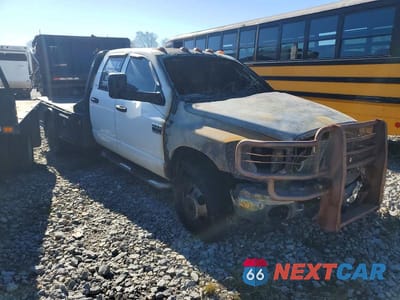 Czwarte zdjęcie samochodu z boku: 2007 DODGE RAM 3500 FLATBED TRUCK VIN:3D6WH48A47G799482 - miniatura