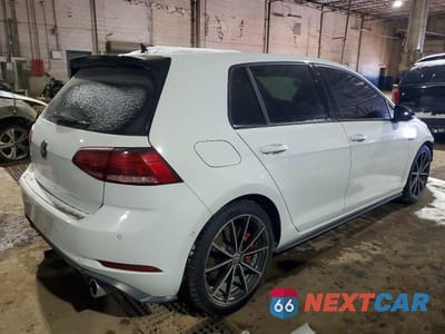 Trzecie zdjęcie samochodu z tyłu: 2021 VOLKSWAGEN GTI S VIN:3VW6T7AU1MM011245 - miniatura