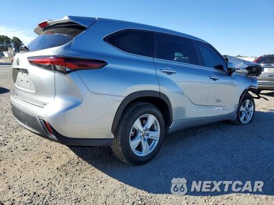 Trzecie zdjęcie samochodu z tyłu: 2024 TOYOTA HIGHLANDER LE VIN:5TDKDRAH2RS054190 - miniatura