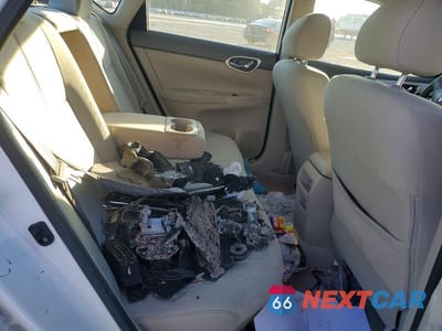 Zdjęcie 10 z 12 samochodu: 2014 NISSAN SENTRA S VIN:3N1AB7APXEY305895 - miniatura