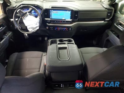 Zdjęcie 8 z 14 samochodu: 2025 CHEVROLET SILVERADO K1500 LT-L VIN:1GCPKKEK6SZ274980 - miniatura