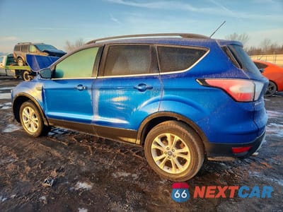 Drugie zdjęcie samochodu z przodu: 2018 FORD ESCAPE SE VIN:1FMCU0GD7JUB23696 - miniatura