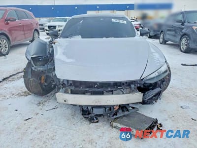 Piąte zdjęcie samochodu w środku: 2024 AUDI RS E-TRON GT VIN:WAUAHBFW5R7901743 - miniatura