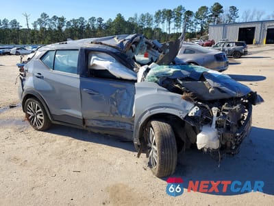 Czwarte zdjęcie samochodu z boku: 2021 NISSAN KICKS SV VIN:3N1CP5CV5ML529789 - miniatura